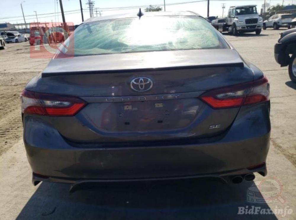 تۆیۆتا کامری